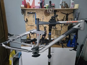 Cube Stereo 27.5 2017 Large Frame Fox Shock Accesories Inc - Picture 1 of 6