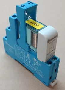 Finder 95.05 Relaissockel mit Relais 40.52  24VDC 8A 250V + Diode 99.02.3.000.0 - Bild 1 von 4
