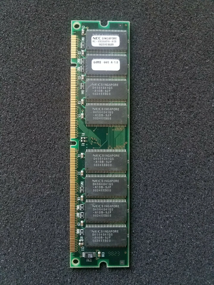 NEC 64MB SDRAM 168PIN PC-100 ( P/N: 458CB645FA-A10B ) - Image 1 of 3