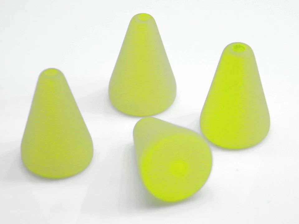 Aktion: 14 Stück PolarisPerlen Kegel Konus 14mm groß matt grün apfelgrün hell - Bild 1 von 1