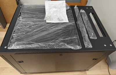 12u Black Server Case w/Casters  (35-3/8"D x 23-5/8"W x 27-3/4" H) - Image 1 of 4