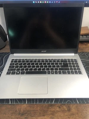 Laptop - Bild 1 von 4