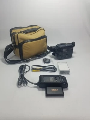 Panasonic PV-18 VHS-C Palmcorder Camcorder 8x Digital Auto Focus Works! - Image 1 of 4