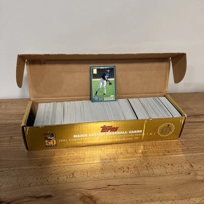 MLB 2001 TOPPS Major League Baseball Caja Dorada Set 1 y 2 Tarjetas 50 Años Ichiro Foto 1 de 4