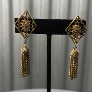 Orecchini Vintage Monet Clip-On Pendenti Nappa Tono Oro Filigrana Diamante Firmati - Foto 1 di 12