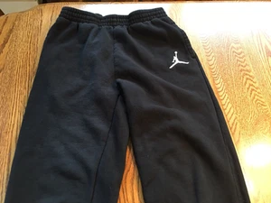 Nike Air Jordan Joggers Youth XL 13-15 yrs Black Stretch Jumpman Logo Sweatpants - Picture 1 of 9