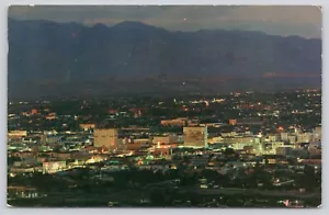 Tucson bei Nacht Luftaufnahme Downtown 1959 University of Arizona AZ Postkarte - Bild 1 von 2