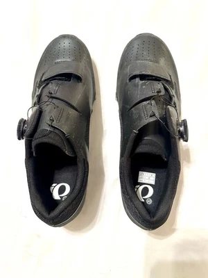 PEARL iZUMi X-Alp Mesa Mountain Bike Shoe - Men's size 43 black - Image 1 of 4