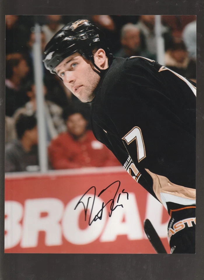 Фотография уток с автографом Дастина Пеннера 8 x 10 дюймов - Изображение 1 из 1