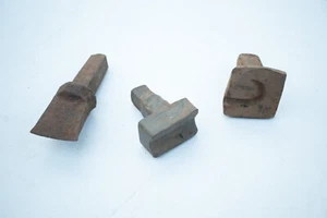Lot 3 Antique Old Blacksmith Hardy (S6L/JSF6) Channel Hot Cut Hook Forge Anvil - Picture 1 of 15