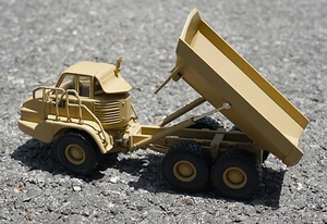 Norscot 1/50 Caterpillar Cat Military 730 Articulated Truck Diecast Model 55251 - Picture 1 of 7