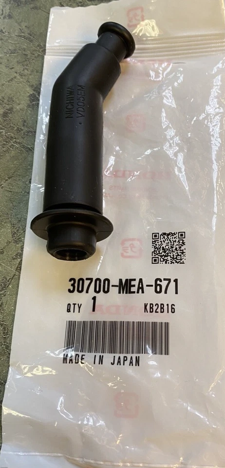 Conjunto de tapa de bujía de bobina de encendido Honda OEM VTX1300S/C/R 2003-2009 NUEVO Foto 1 de 1