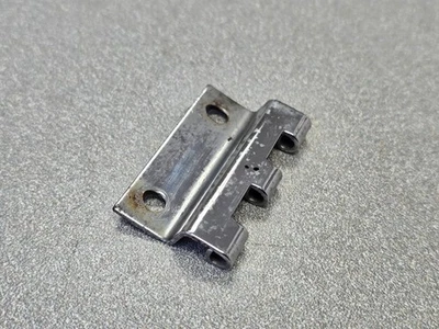 BONITO ORIGINAL PORSCHE 356A 356B 356C TRASERO CROMADO CUARTO VENTANA BISAGRA SECCIÓN #2 Foto 1 de 4