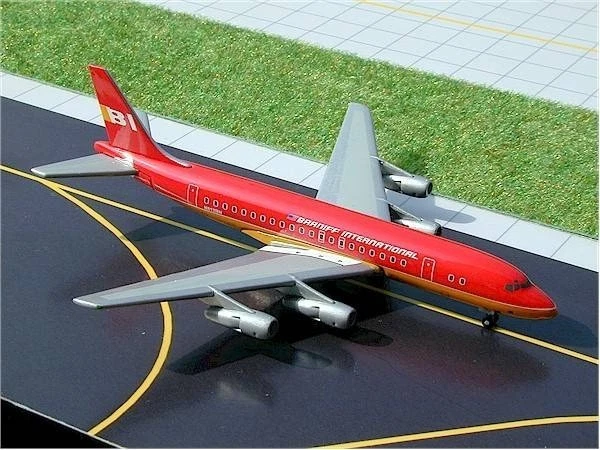 Braniff DC-8-51 N812BN GeminiJets GJBNF287 Scale 1:400 RARE - Image 1 of 1