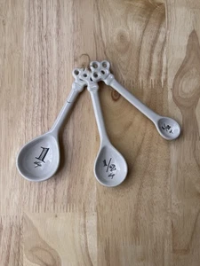 Vintage Ceramic Measuring Spoons – Set of 3 - Picture 1 of 10