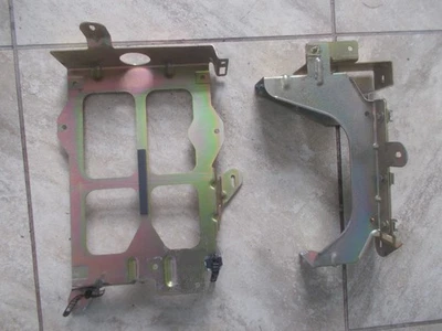 Soporte cambiador de CD amplificador montado en maletero BMW 528 E39 sedán 97 98 99 usado OEM Foto 1 de 2