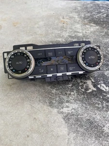 2008-11 Mercedes W204 C300 4MATIC AC A/C Heater Climate Control 2049002303 OEM - Picture 1 of 8