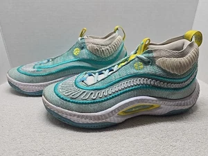 Nike Uomo Taglia 9.5 Cosmic Unity 3 DV2757-300 Scarpe Sneakers Basket Blu - Foto 1 di 15