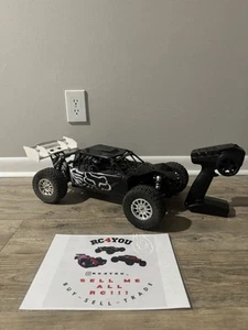 Losi 1/10 Tenacity DB Pro 4 Wheel Drive Desert Buggy Fox Racing - Picture 1 of 13