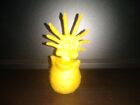 Alien M.U.S.C.L.E. Super 7 Mini Figure Facehugger Egg Yellow