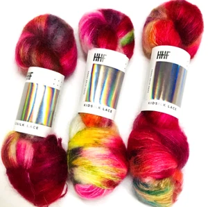 POZIONE One Matassa 459yd IRLANDA Fibre di Riccio PIZZO DI SETA Morbido Fuzzy HPnt FILATO - Foto 1 di 24