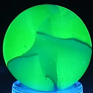 Vintage UV-Reactive Cat's Eye .60 Inches Near-Mint Condition   - Picture 1 of 14
