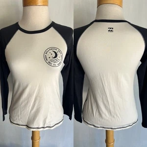 BILLABONG Protezione Eruzione Manica Lunga Manica Lunga Donna Ufficiale "Nuotiamo sulla Luna" Small - Foto 1 di 5