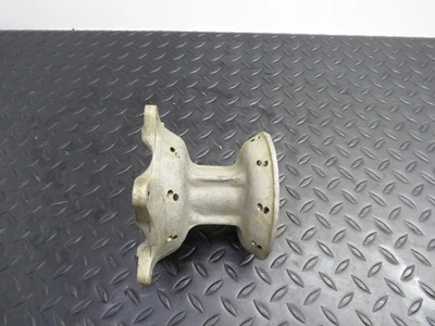 98-01 YAMAHA YZ 125 YZ 250 YZ 426 YZ400 OEM FACTORY FRONT WHEEL HUB GOOD! - Image 1 of 4