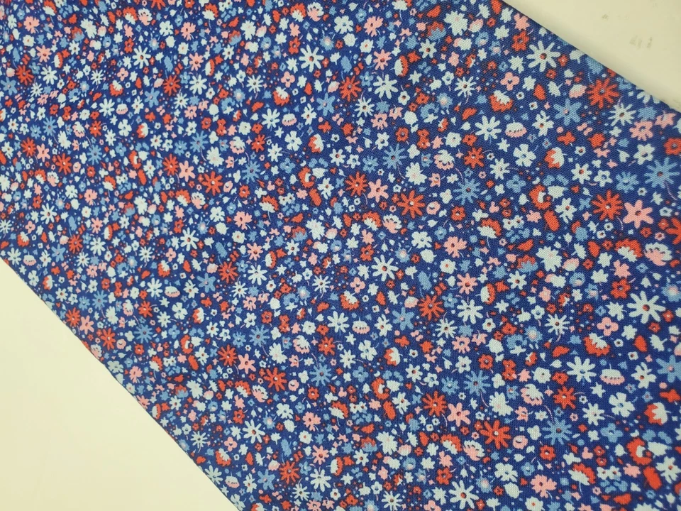 Edredón Liberty Fabrics Bloomberry Blosson algodón flores verde azulado coser cuarto grueso  Foto 1 de 1