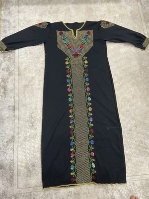 Vestido Tatreez Vintage Palestino Tradicional Thobe - Bordado a Mano Foto 1 de 4