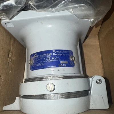 Crouse Hinds CDR6034 60Amp 3Wire 4 Pole 600VAC Body Grounded Receptacle - Image 1 of 3