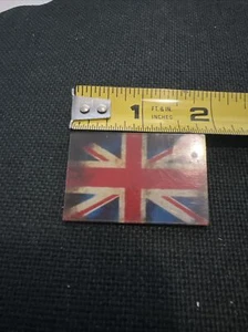 Bandiera britannica invecchiata Regno Unito ��Piccola spilla da bavero in plastica 2”x 1 1/4” - Foto 1 di 5