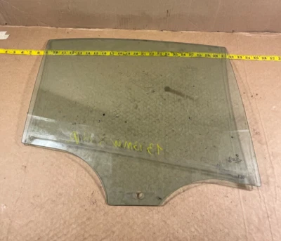 2011-2016 BMW 328i REAR RIGHT PASSENGER SIDE DOOR WINDOW GLASS 43R001735 OEM . Foto 1 de 4