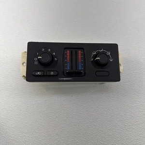 03-06 Chevy Silverado GMC Sierra Climate Control Unit A/C W/Defrost OEM 15136889 - Picture 1 of 18