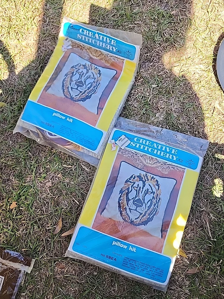 Vogart Creative Stitchery Kit 886A Crewel A Floral Basket Vtg 1975 16