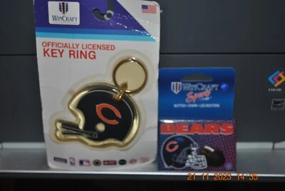 CHICAGO BEARS -- Large 3" X 2" Acrylic Key Chain & Button Set --- N.F.L. - Image 1 of 4