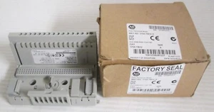 ABB 1794-TB32A Flex Terminal Base 5VDC 640mA I/O 1A V/Comm 10A 31.2VDC/A 50/60Hz - Picture 1 of 4