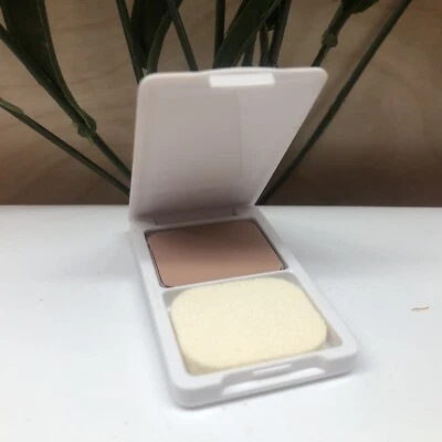 Mini viaje ELIZABETH ARDEN Radiant Skin Compact LET THERE BE LIGHT 0,03 oz 1,4 g Foto 1 de 4