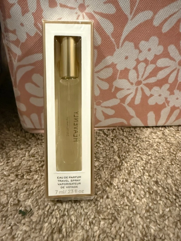 Perfume Rollerball Victoria s Secret tamaño de viaje - 0,23 fl oz - Elige tu aroma Foto 1 de 1
