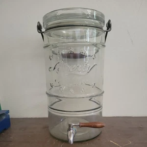 LIBERTY GLASSWARE 2.5 Gallon Beverage Dispenser , Wooden Spigot & Handle - Picture 1 of 5