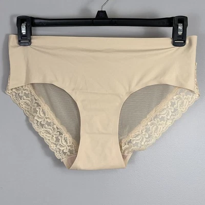 Essential Bodywear Panties EBW Plus Size 1X Beige Sheer Lace Mesh Back Panty - Imagem 1 de 4