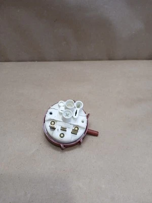 Interruptor de presión para lavadora Frigidaire 134431101 Electrolux OEM ENVÍO RÁPIDO #2643 Foto 1 de 4