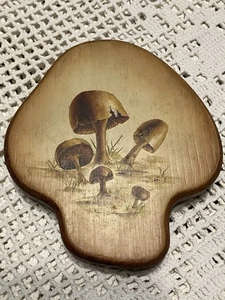 Vintage handbemalte Pilze Holz Wandkunst Pilzform 4,75" x 4,25" signiert - Bild 1 von 18