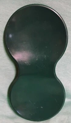 Tupperware  #2763 SPOONZ REST - green - Image 1 of 2