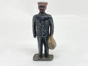 Red Cap Railway Porter By Crescent (N yel 253) Railway Figure, US Market - Picture 1 of 6