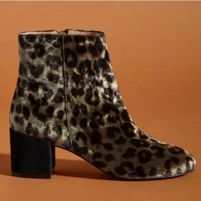 Botín Anthropologie Terciopelo Estampado Leopardo Talla 7 Nuevo en Caja Foto 1 de 4