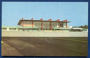 Warwick Rhode Island New Air Terminal Building postcard - Picture 1 of 2