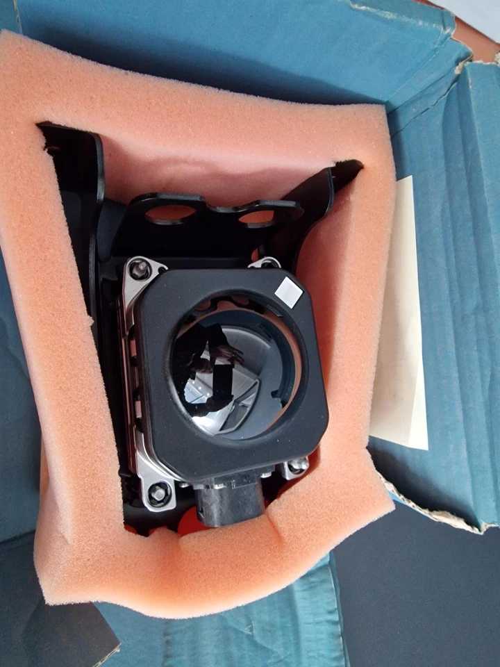 Porsche Panamera Radar 970 605 085 09 - Image 1 of 4