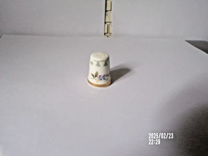 Royal Doulton Flower Thimble - Picture 1 of 1