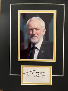 JEREMY CORBYN - FORMER LABOUR PARTY LEADER - SIGNED PHOTO DISPLAY - Picture 1 of 1